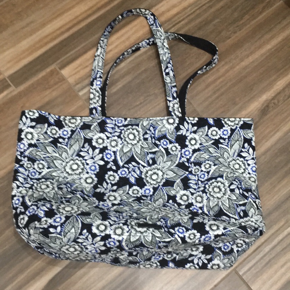 Vera Bradley Tote